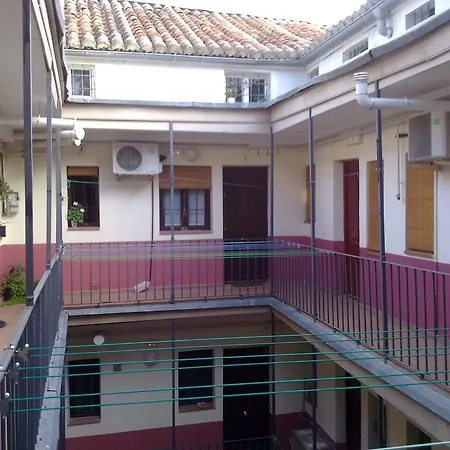 Apartamento En Corrala Madrid Exterior photo