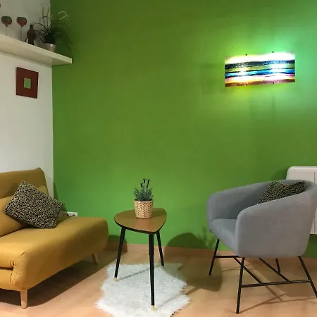 Apartamento En Corrala Madrid Exterior photo
